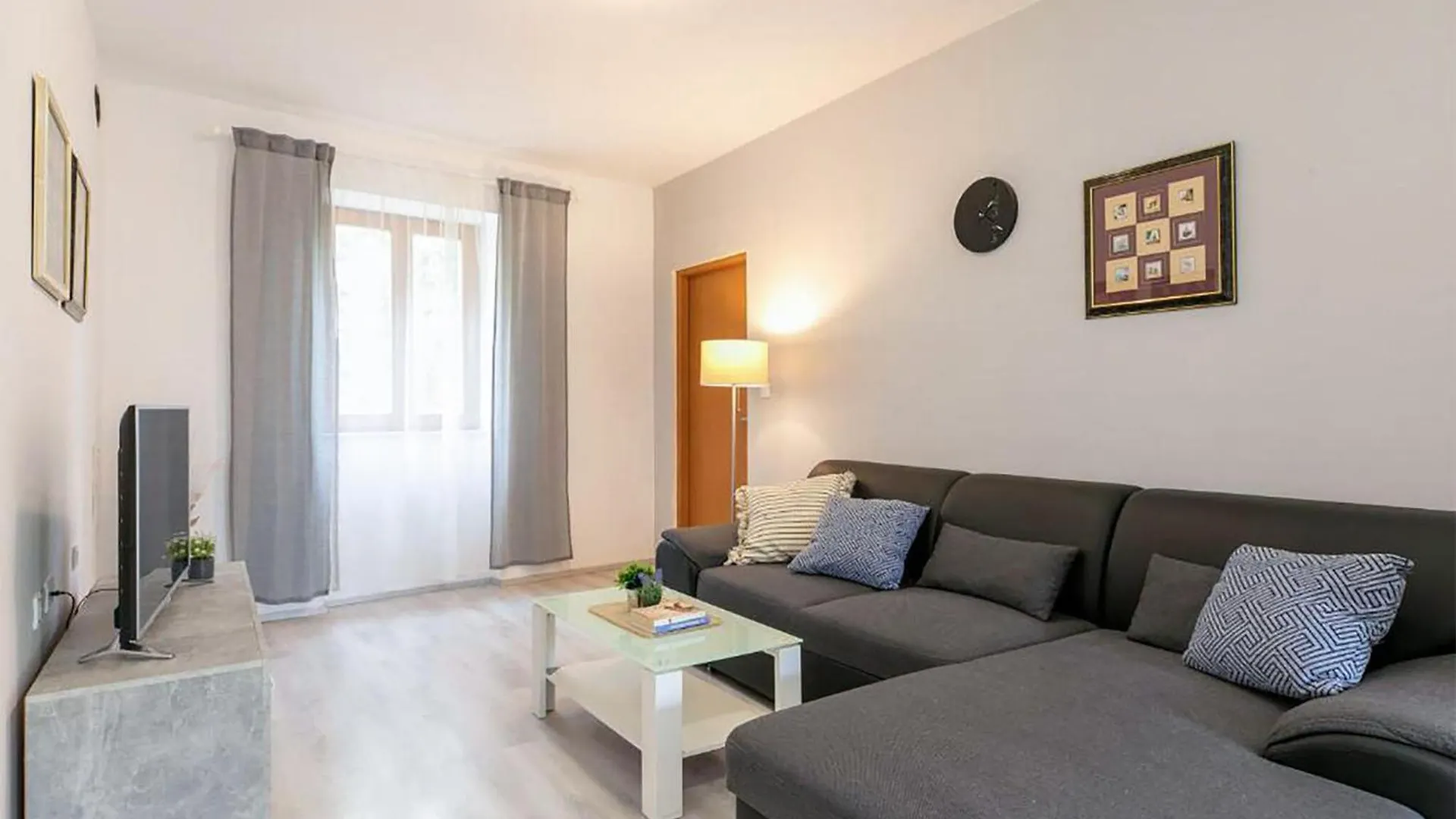 Amazing Home In Pula With Sauna 0*,